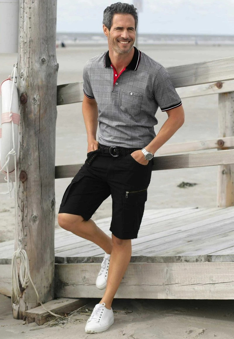 Shorts - Schwarz 1 Shorts - Schwarz