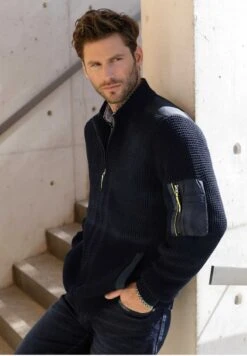 Strickjacke - Marineblau 11 Strickjacke - Marineblau -Babista De 2649b86a8f8d41d193f978c3e8d59f9c 1