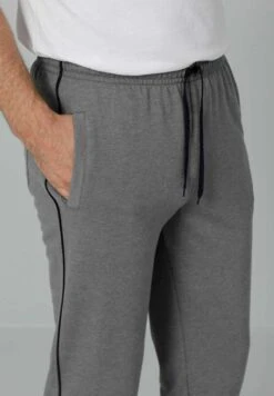 FREIZEIT - Jogginghose - Dunkelgrau 10 FREIZEIT - Jogginghose - Dunkelgrau -Babista De 7dada56d36004b9c8f51b8bd17469ab0